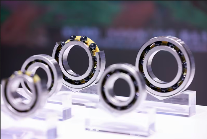 SKF и Sinoma Nitride развивают сотрудничество в сфере гибридных подшипников с керамическими шариками