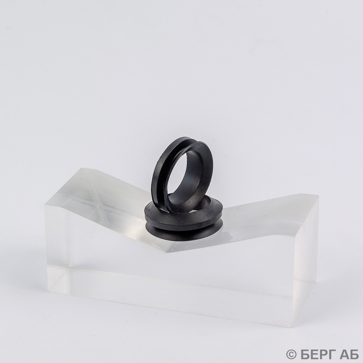 Производитель: SKF</br>Подшипники 25 VS R