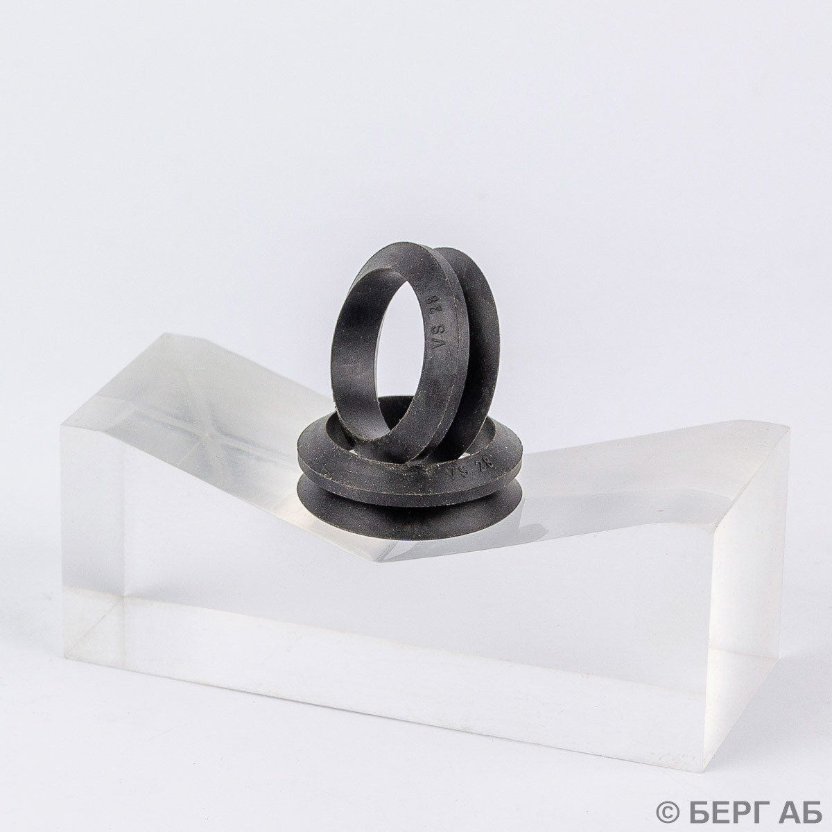 Производитель: SKF</br>Подшипники 28 VS R