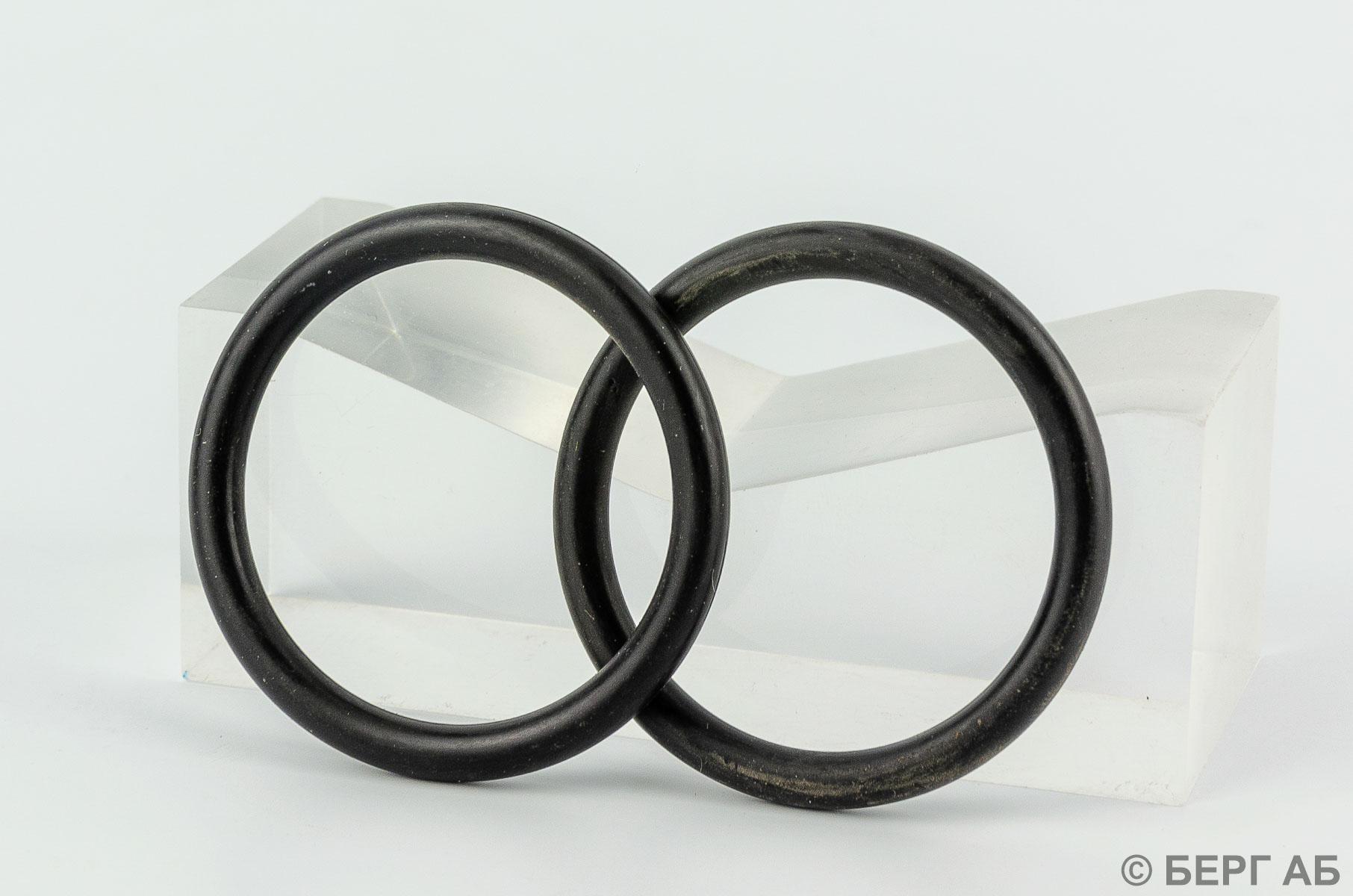 Производитель: SKF</br>Уплотнения CR OR 43.82X5.33-N70