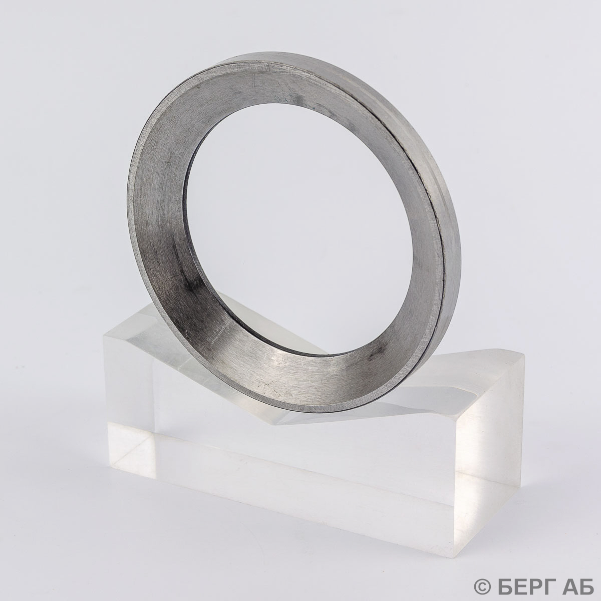 Подшипник U 309 spec SKF