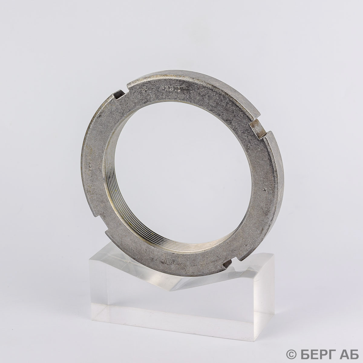 Производитель: SKF</br>Стопорные гайки KM 18